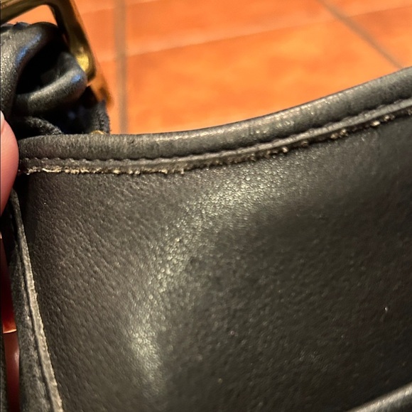 Coach Vintage Black Legacy Leather Shoulder Bag - Picture 6 of 16